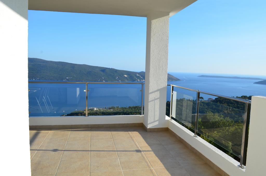 تْشيرسيك نوفي Vista Residence الغرفة الصورة
